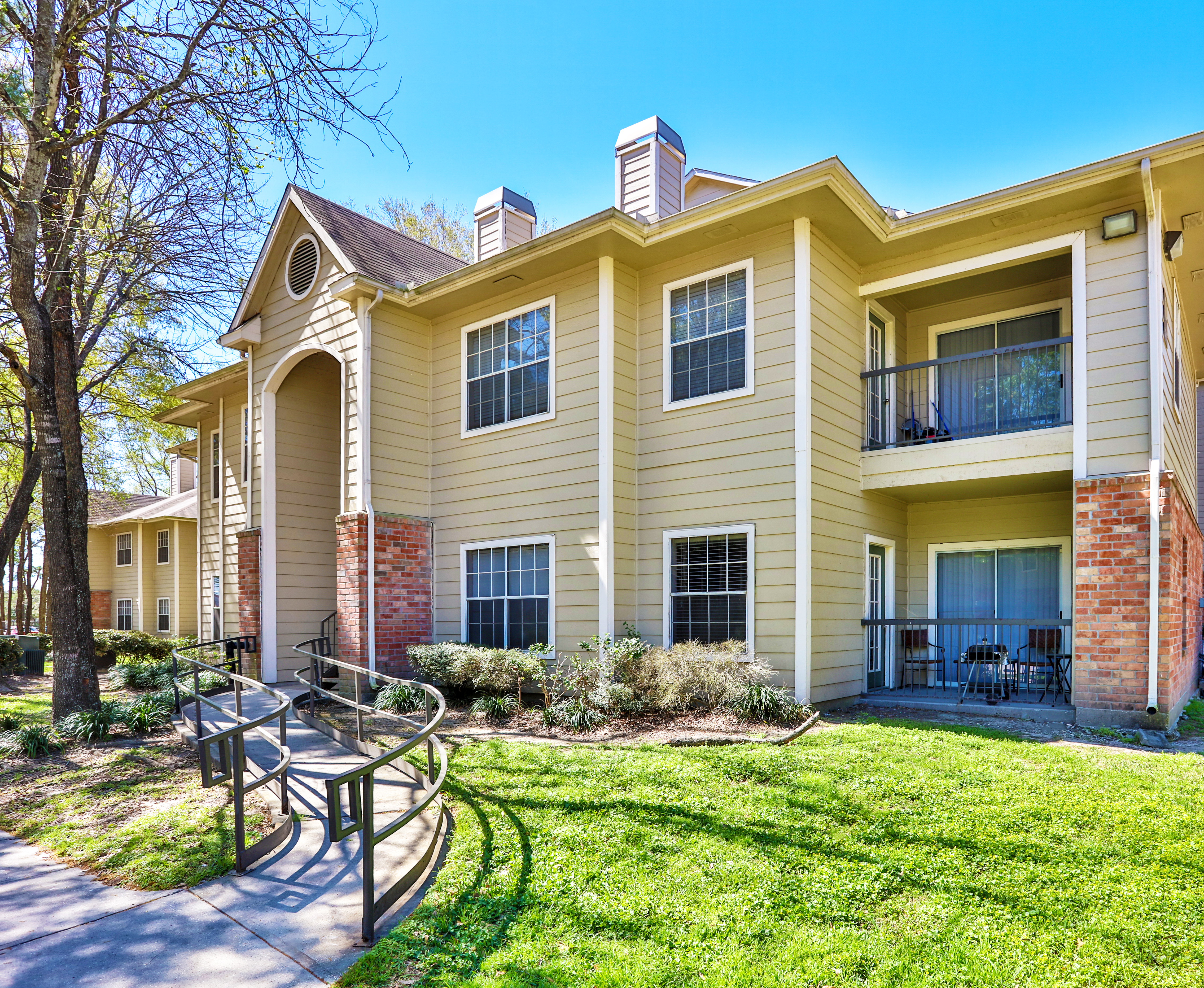 Eagle Crest Apartments